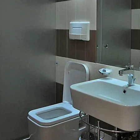 Hotel Vila Kerciku 3*