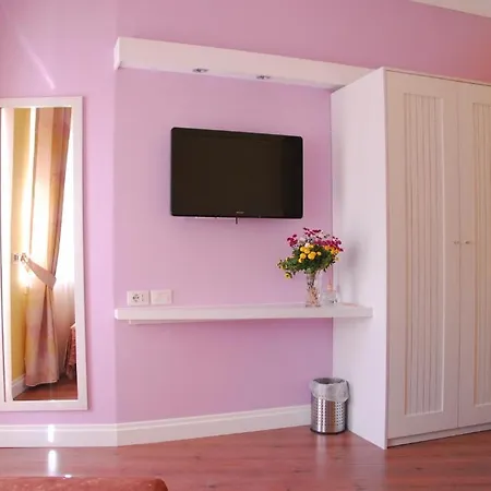 Vila Kerciku Hotel Tirana