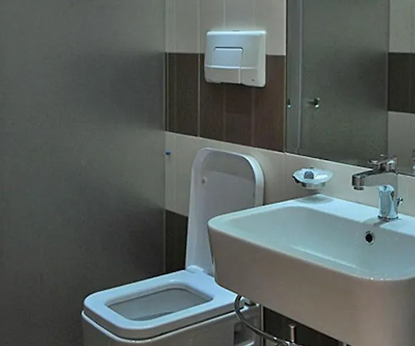 Hotel Vila Kerciku 3*